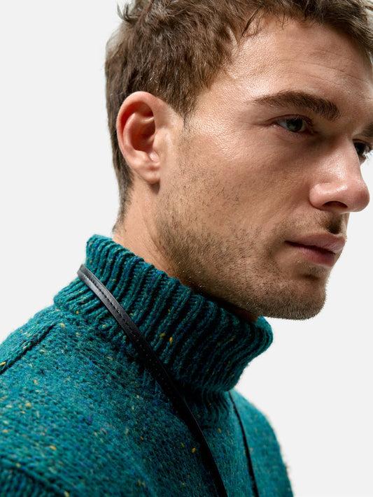 Umino Yarn Turtleneck Sweater